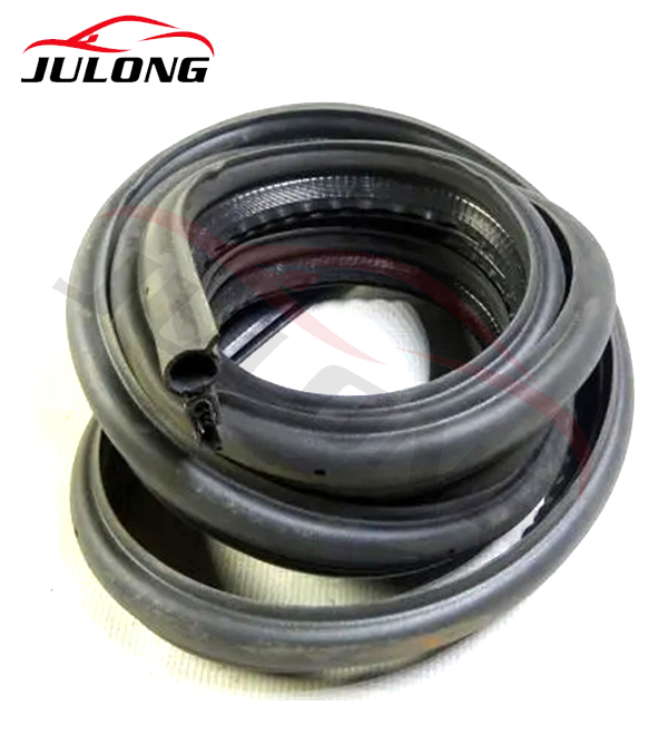 VAZ-2170 Lada Priora trunk lid sealing strip L=4027mm OEM:2172-6307024 VAZ-2170 Lada Priora trunk lid sealing strip L=4027mm OEM:2172-6307024