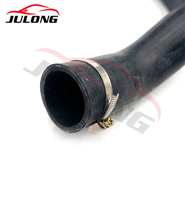Range Rover Evoque Mk1 Intercooler Intake Hose OEM: LR041817 Range Rover Evoque Mk1 Intercooler Intake Hose OEM: LR041817