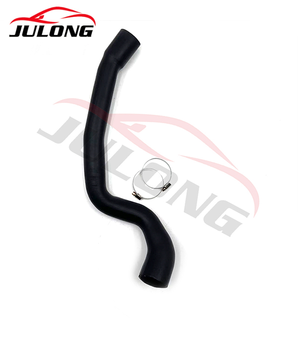 Ford Focus II C-MAX EGR 2.0 TDCI Right-side turbocharger intercooler hose OEM: 1530297 Ford Focus II C-MAX EGR 2.0 TDCI Right-side turbocharger intercooler hose OEM: 1530297