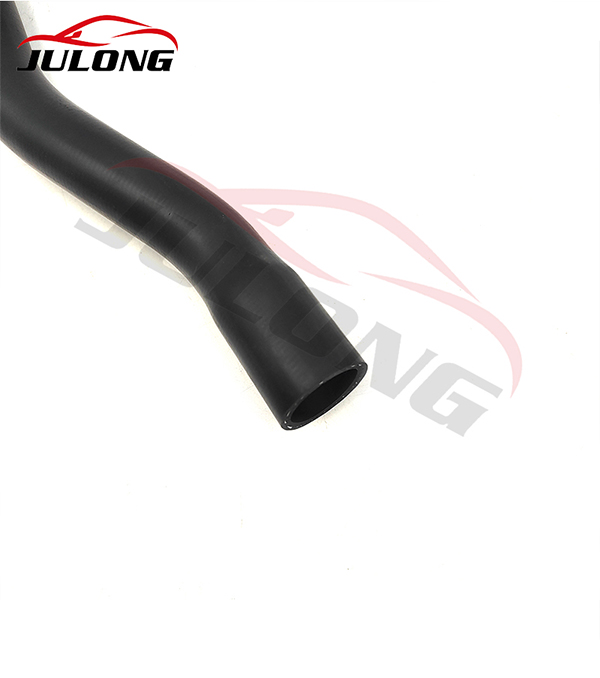 Lifan Solano / BYD F3 Sedan Radiator Upper Hose OEM: BAC1303121 Lifan Solano / BYD F3 Sedan Radiator Upper Hose OEM: BAC1303121