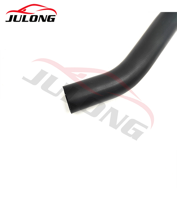 Lifan Solano / BYD F3 Sedan Radiator Upper Hose OEM: BAC1303121 Lifan Solano / BYD F3 Sedan Radiator Upper Hose OEM: BAC1303121